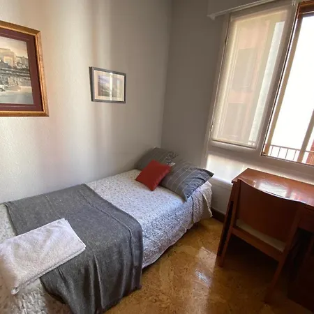 Alonso 1 Apartment *